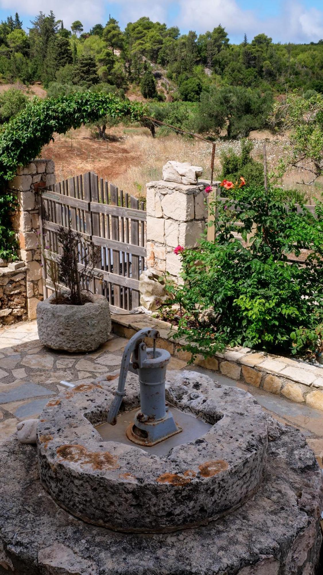 Agios Leon Fterini Apartments Sterna & Alletri מראה חיצוני תמונה