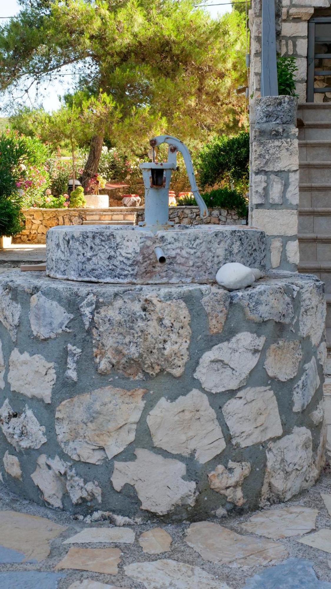 Agios Leon Fterini Apartments Sterna & Alletri מראה חיצוני תמונה