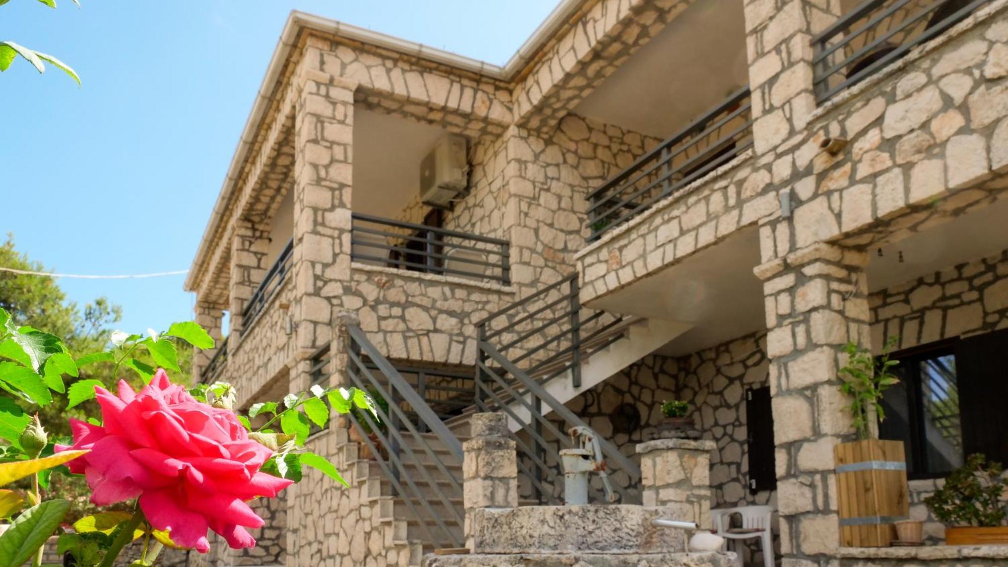Agios Leon Fterini Apartments Sterna & Alletri מראה חיצוני תמונה