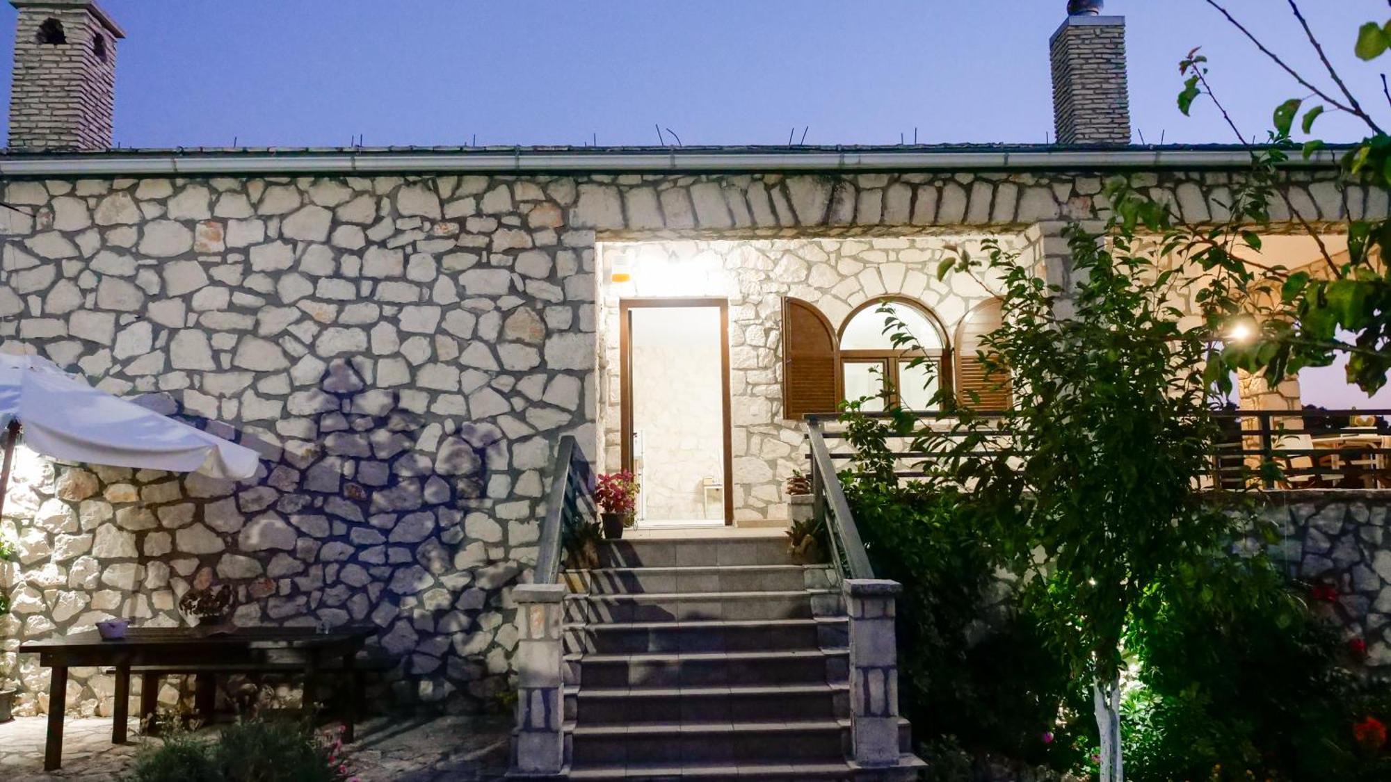 Agios Leon Fterini Apartments Sterna & Alletri מראה חיצוני תמונה