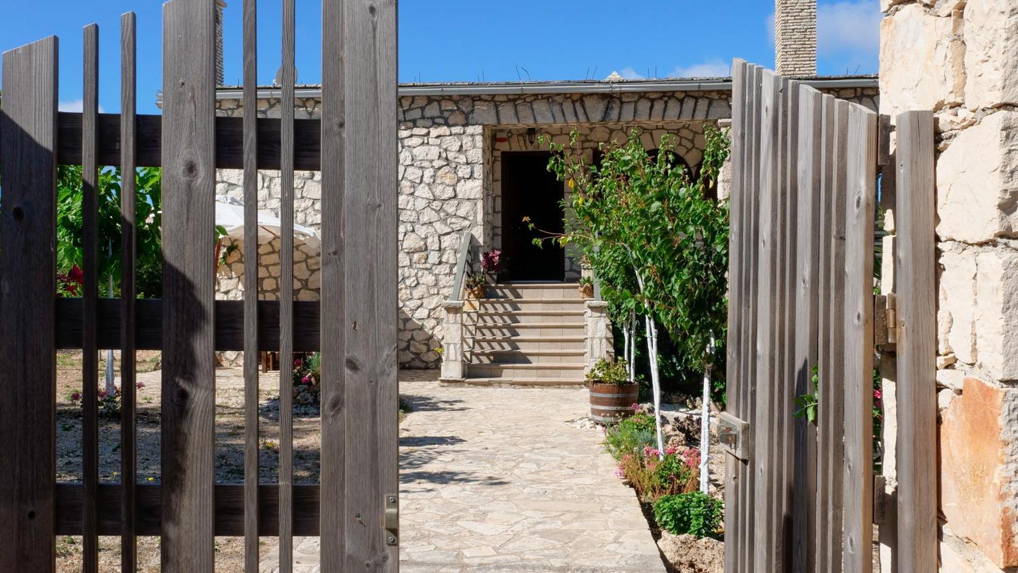 Agios Leon Fterini Apartments Sterna & Alletri מראה חיצוני תמונה