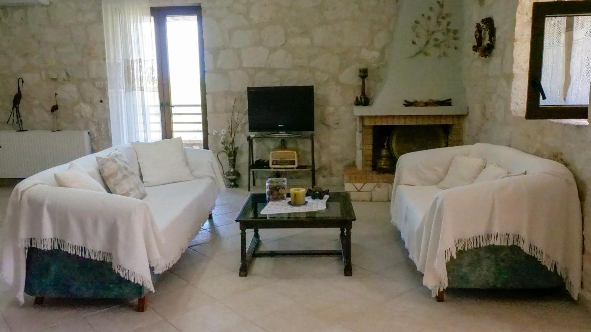 Agios Leon Fterini Apartments Sterna & Alletri מראה חיצוני תמונה