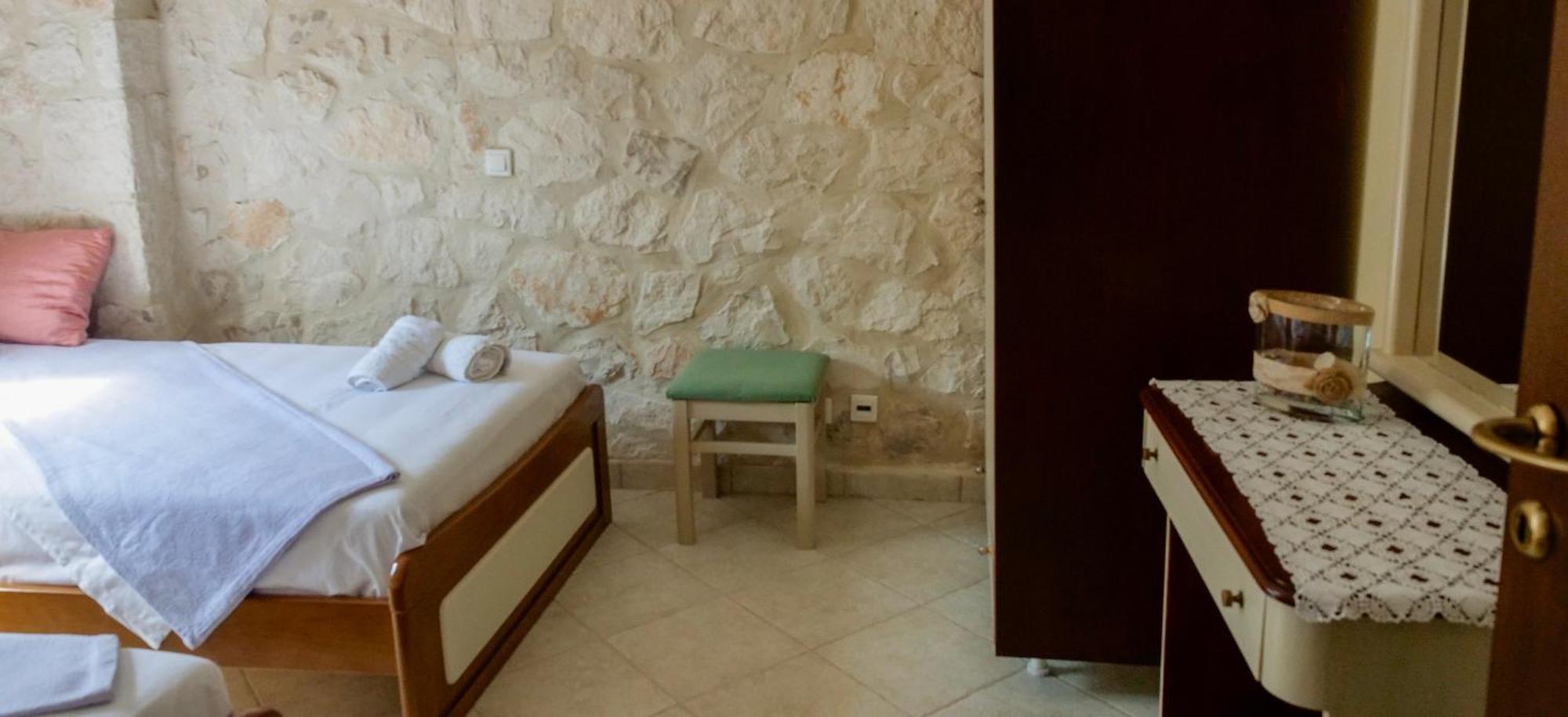 Agios Leon Fterini Apartments Sterna & Alletri מראה חיצוני תמונה